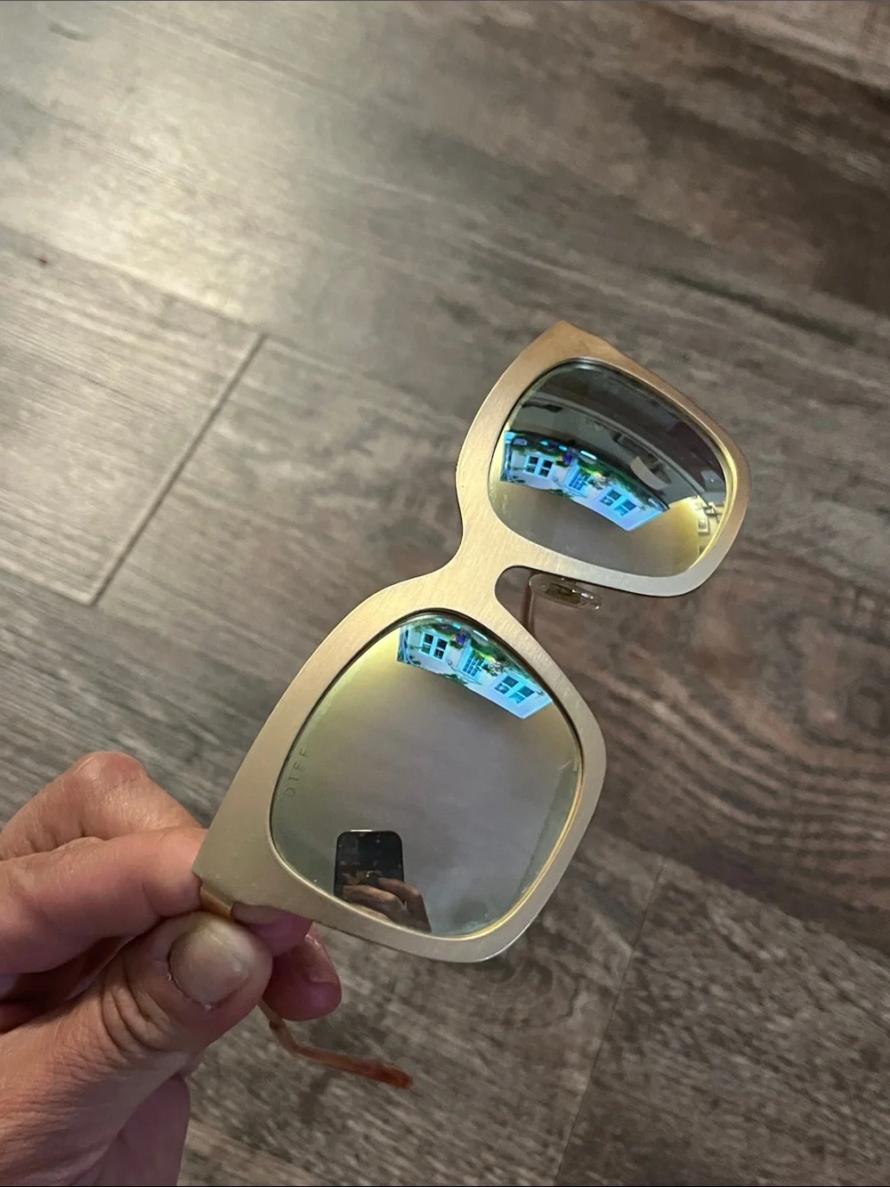 Diff Eyewear Cat Eye Sunglasses in Gold Frame with Rose-Tinted Lenses